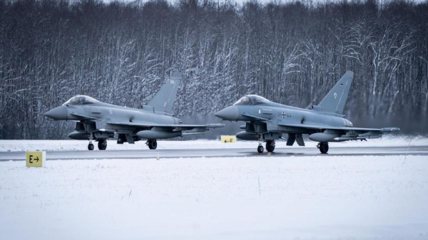 Британский и немецкий истребители Eurofighter Typhoon перехватили российские самолёты возле границ НАТО
Британский и немецкий истребители Eurofighter Typhoon перехватили российские самолёты возле границ НАТО