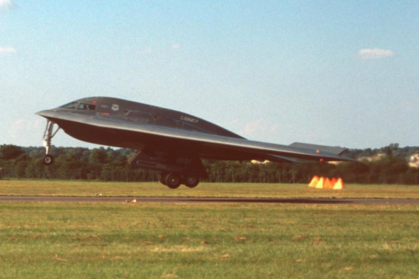 
							Крушение Spirit of Kansas &ndash; самая дорогая авиакатастрофа в истории. Как ВВС США потеряли ядерный бомбардировщик стоимостью более $2 млрд
						