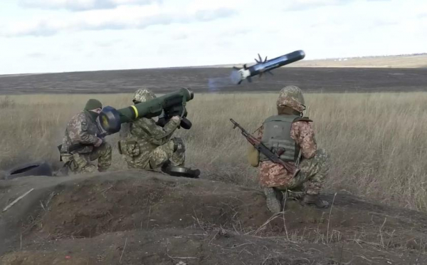Известны детали нового пакета помощи Украине от США: четыре HIMARS, четыре вертолёта, 1000 Javelin, тактические машины и много другого
Известны детали нового пакета помощи Украине от США: четыре HIMARS, четыре вертолёта, 1000 Javelin, тактические машины и много другого