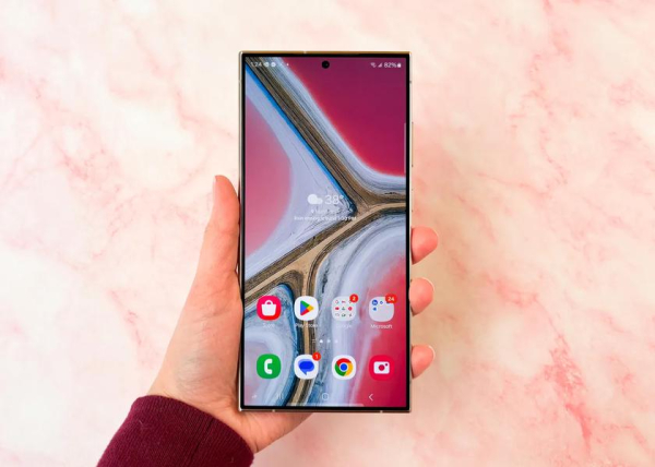 Galaxy S25, возможно, позаимствует элементы дизайна у новой VR-гарнитуры Samsung Galaxy XR Galaxy S25, возможно, позаимствует элементы дизайна у новой VR-гарнитуры Samsung Galaxy XR
