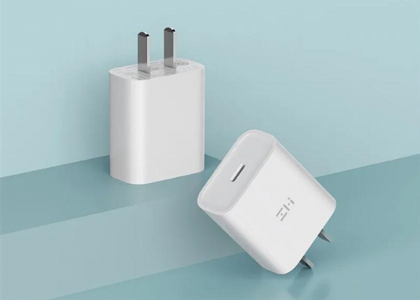 ZMI представила 20-ваттный блок питания с USB-C за $5, который совместим с iPhone 12
ZMI представила 20-ваттный блок питания с USB-C за $5, который совместим с iPhone 12