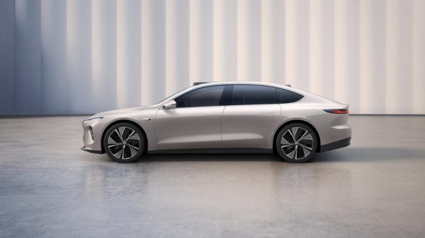 Tesla, берегись! Xiaomi выходит на рынок умных электрических автомобилей
Tesla, берегись! Xiaomi выходит на рынок умных электрических автомобилей