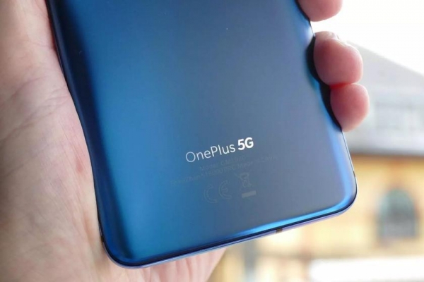 В OxygenOS нашли упоминание новых флагманов OnePlus 9
В OxygenOS нашли упоминание новых флагманов OnePlus 9