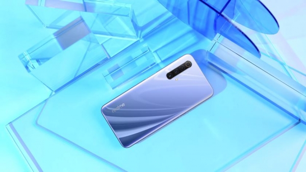 
						Realme X50 c поддержкой 5G, чипом Snapdragon 765G, квадро-камерой на 64 Мп и ценником в 349 евро приехал в Европу
					