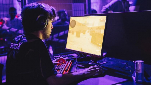 
						Впервые в&nbsp;Украине: стартовал Red Bull Flick&nbsp;&mdash; любительский турнир по&nbsp;CS:GO в&nbsp;уникальном формате
					