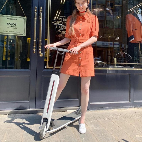 Ninebot Electric Scooter Air T15: электросамокат с футуристическим дизайном
Ninebot Electric Scooter Air T15: электросамокат с футуристическим дизайном