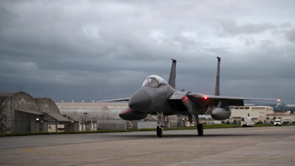 США запустили процесс вывода истребителей F-15 Eagle с авиабазы «Кадена» в Японии, где самолёты служили с 1979 года
США запустили процесс вывода истребителей F-15 Eagle с авиабазы «Кадена» в Японии, где самолёты служили с 1979 года