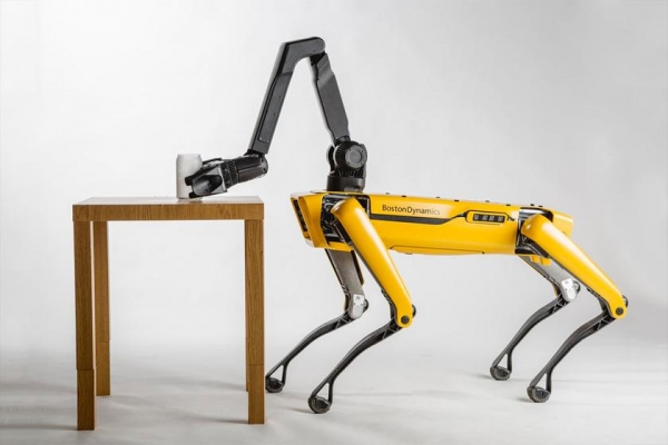 
						Продажи открыты: робота-собаку Boston Dynamics Spot уже можно купить. Всего за $74 500
					