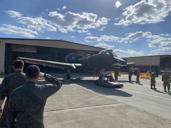
							ВВС США показали A-10 Thunderbolt II в историческом камуфляже Flying Tigers времён Второй мировой войны
						
