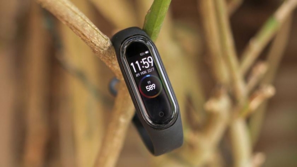 Huami анонсировала выход фитнес-трекера Xiaomi Mi Band 5 в этом году
Huami анонсировала выход фитнес-трекера Xiaomi Mi Band 5 в этом году