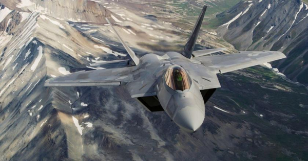 США отправили военные самолёты в сторону Ирана после появления информации о возможном нападении на Саудовскую Аравию
США отправили военные самолёты в сторону Ирана после появления информации о возможном нападении на Саудовскую Аравию