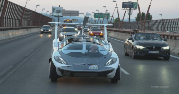 Добро пожаловать в будущее: летающий автомобиль-трансформер AirCar совершил первый в истории перелет между городами
Добро пожаловать в будущее: летающий автомобиль-трансформер AirCar совершил первый в истории перелет между городами