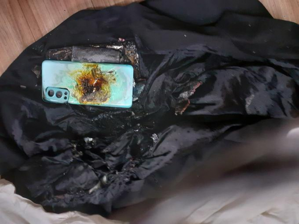 Смартфоны OnePlus Nord 2 продолжают взрываться: не обошлось без пострадавших
Смартфоны OnePlus Nord 2 продолжают взрываться: не обошлось без пострадавших