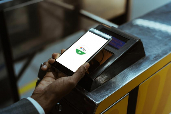 К Google Pay подключились еще 43 банка в 22 странах мира. Два из них — в Украине
К Google Pay подключились еще 43 банка в 22 странах мира. Два из них — в Украине