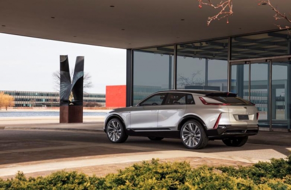 Дешевле Tesla Model X: электрический кроссовер Cadillac Lyriq будет стартовать с отметки меньше $60 000
Дешевле Tesla Model X: электрический кроссовер Cadillac Lyriq будет стартовать с отметки меньше $60 000