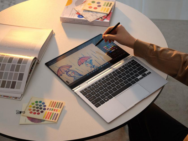 Samsung анонсировала новую версию Galaxy Book 2 Pro 360 с ARM-чипом Qualcomm Snapdragon 8cx Gen 3
Samsung анонсировала новую версию Galaxy Book 2 Pro 360 с ARM-чипом Qualcomm Snapdragon 8cx Gen 3