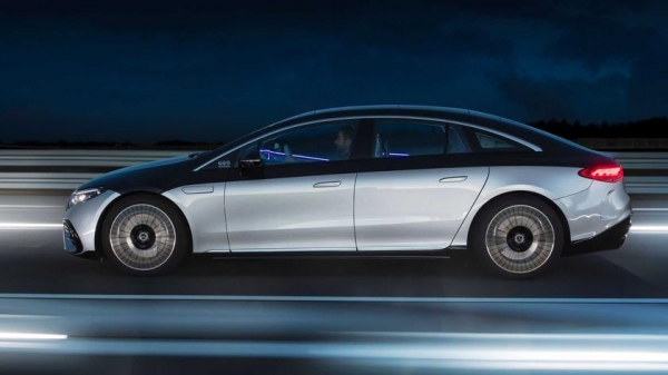 
						Первый в мире представительский электрокар: Mercedes-Benz официально представила модель EQS с запасом хода до 770 км, цена стартует от $110000
					