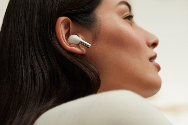 OnePlus Buds Pro: стильные беспроводные наушники с адаптивным шумоподавлением и автономностью до 38 часов за $150
OnePlus Buds Pro: стильные беспроводные наушники с адаптивным шумоподавлением и автономностью до 38 часов за $150