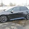 
						Электромобиль Volkswagen ID.3 с батареей на 58 кВт&sdot;ч и запасом хода в 425 км уже приехал в Украину (на самом деле нет)
					