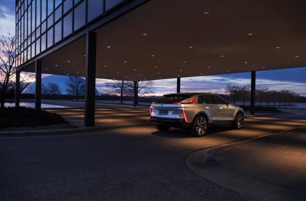 Дешевле Tesla Model X: электрический кроссовер Cadillac Lyriq будет стартовать с отметки меньше $60 000
Дешевле Tesla Model X: электрический кроссовер Cadillac Lyriq будет стартовать с отметки меньше $60 000