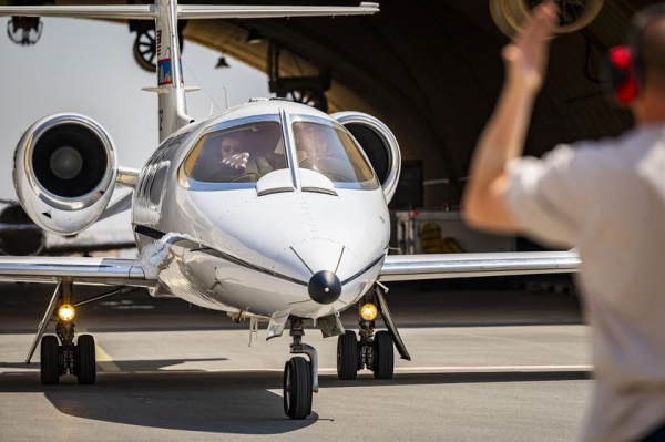Последний самолёт C-21A Learjet ВВС США навсегда покинул Ближний Восток спустя 32 года полётов
Последний самолёт C-21A Learjet ВВС США навсегда покинул Ближний Восток спустя 32 года полётов