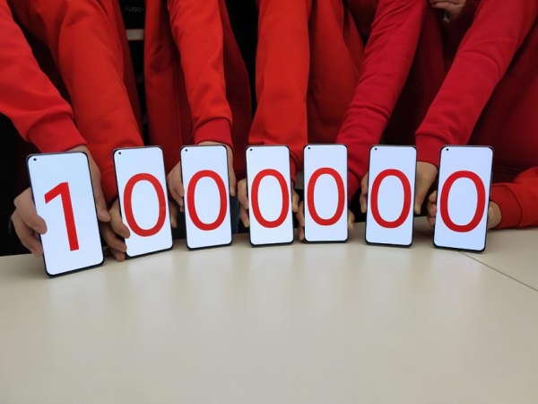 Более 1 млн устройств за 21 день: флагман Mi 11 стал новым хитом Xiaomi
Более 1 млн устройств за 21 день: флагман Mi 11 стал новым хитом Xiaomi