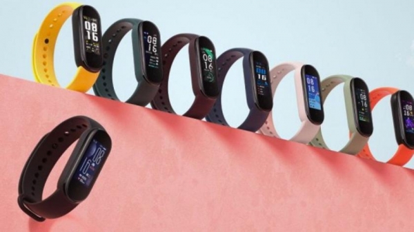 
						Фитнес-трекер Xiaomi Mi Band 5 уже в европейских магазинах: без NFC, Alexa и датчика уровня кислорода в крови
					