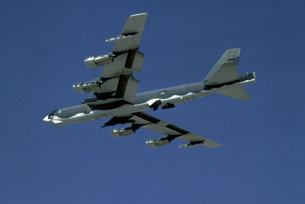 ВВС США получат модернизированные ядерные бомбардировщики B-52J с двигателями Rolls-Royce F130
ВВС США получат модернизированные ядерные бомбардировщики B-52J с двигателями Rolls-Royce F130