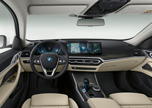 BMW раскрыла подробности электрокара i4: две комплектации, запас хода до 590 км, поддержка быстрой зарядки, 5G и ценник от $55 400
BMW раскрыла подробности электрокара i4: две комплектации, запас хода до 590 км, поддержка быстрой зарядки, 5G и ценник от $55 400