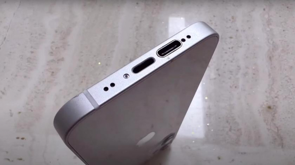 Зачем выбирать? Энтузиаст сделал iPhone с двумя разъемами — Lightning и USB-C
Зачем выбирать? Энтузиаст сделал iPhone с двумя разъемами — Lightning и USB-C
