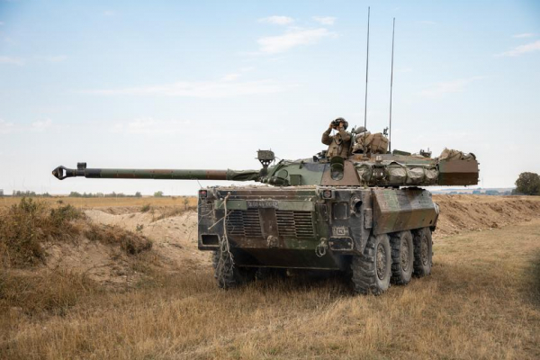 Министр обороны Франции рассказал когда Украина получит колёсные танки AMX-10RC
Министр обороны Франции рассказал когда Украина получит колёсные танки AMX-10RC
