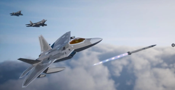
						Истребитель F-22 Raptor пройдёт самую масштабную модернизацию в истории и получит секретную ракету AIM-260 JAMT
					