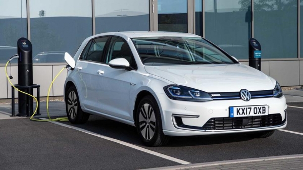 Volkswagen закрывает производство e-Golf: его заменит новый электрокар ID.3
Volkswagen закрывает производство e-Golf: его заменит новый электрокар ID.3