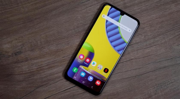 
						Обновление превращает смартфоны Samsung в &laquo;кирпичи&raquo;
					
