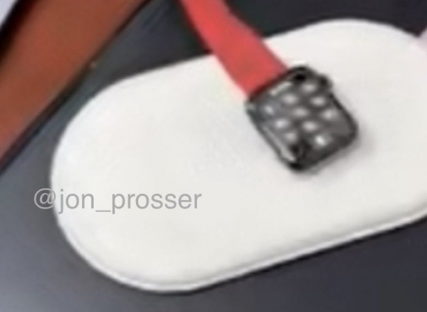 Apple тестирует новый прототип беспроводной зарядки AirPower с чипом, как у iPhone X и iPhone 8
Apple тестирует новый прототип беспроводной зарядки AirPower с чипом, как у iPhone X и iPhone 8