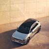 
						Hyundai IONIQ 5: электрический кроссовер с запасом хода до 480 км, разгоном до сотни за 5.2 секунды, реверсивной зарядкой и ценником от 41 900 евро
					