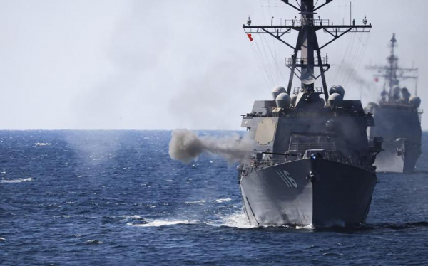 США отправляют истребители пятого поколения F-35 Lightning II вместе с эсминцем USS Thomas Hudner для сдерживания Ирана в Персидском заливе
США отправляют истребители пятого поколения F-35 Lightning II вместе с эсминцем USS Thomas Hudner для сдерживания Ирана в Персидском заливе