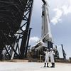 
						Компания Илона Маска SpaceX впервые отправила корабль с людьми к МКС
					