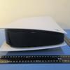 Живые фото PlayStation 5 показывают насколько консоль огромная
Живые фото PlayStation 5 показывают насколько консоль огромная