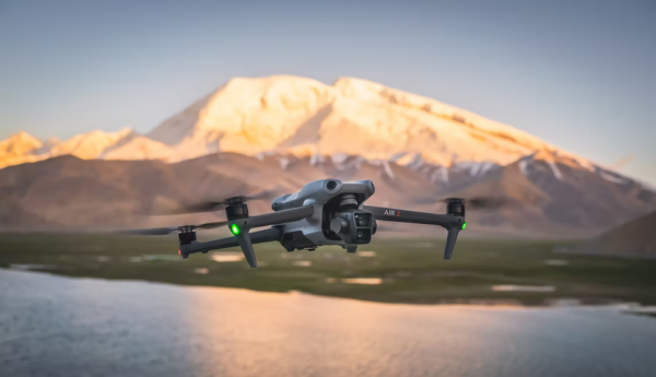 DJI Air 3 – квадрокоптер с двумя 4K-камерами, полётным временем до 46 минут и системой распознавания препятствий во всех направлениях по цене от $1099
DJI Air 3 – квадрокоптер с двумя 4K-камерами, полётным временем до 46 минут и системой распознавания препятствий во всех направлениях по цене от $1099