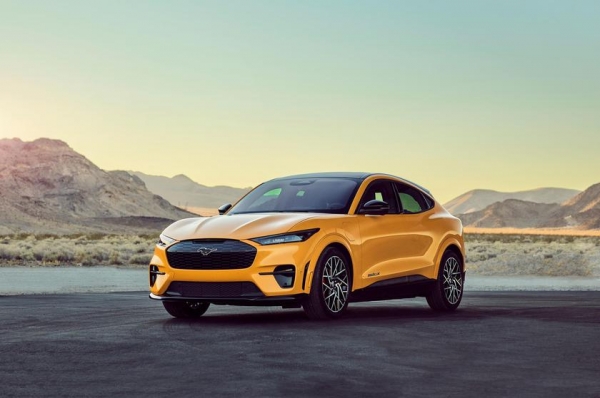 
						Ford Mustang Mach-E GT Performance: топовая версия электрического кроссовера с разгоном до &laquo;сотни&raquo;, как у Tesla Model Y Performance
					