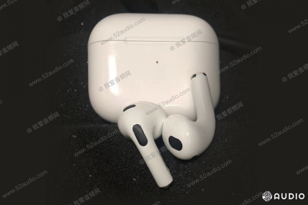 
						Наушники AirPods третьего поколения на новых изображениях с дизайном в стиле AirPods Pro
					