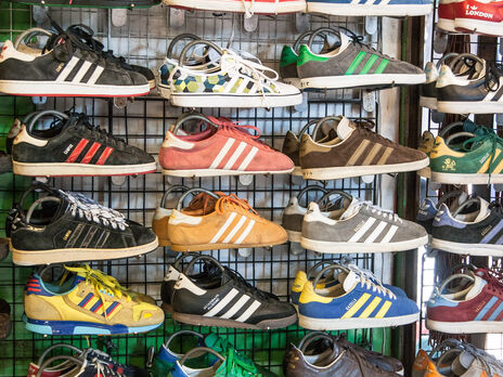 Adidas, Puma и Nike временно закрыли все свои магазины в России Adidas, Puma и Nike временно закрыли все свои магазины в России