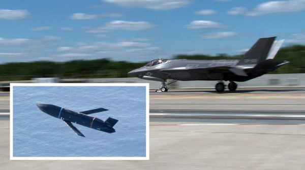 
							Истребитель пятого поколения F-35C Lightning II сможет уничтожать корабли ракетой большой дальности AGM-158C LRASM
						