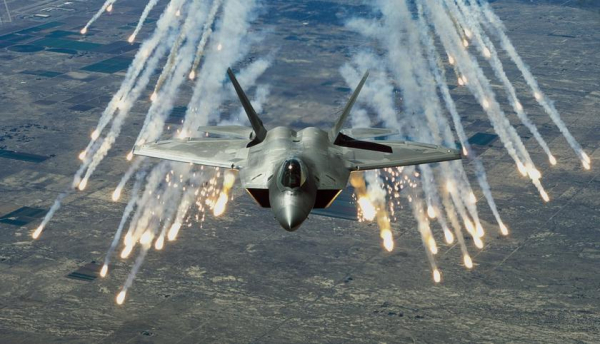 США хотят снять с вооружения F-22 Raptor, чтобы освободить бюджет для истребителя нового поколения, который будет стоит сотни миллионов долларов
США хотят снять с вооружения F-22 Raptor, чтобы освободить бюджет для истребителя нового поколения, который будет стоит сотни миллионов долларов