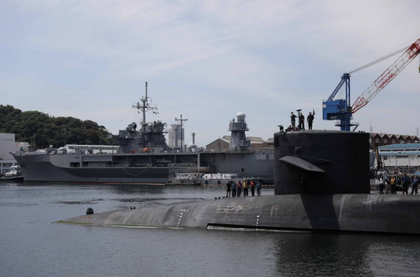 
							США отправили в Японию одну из самых больших в мире субмарин &ndash; USS Michigan класса Ohio со 154 крылатыми ракетами Tomahawk прибыла в порт Йокосука
						