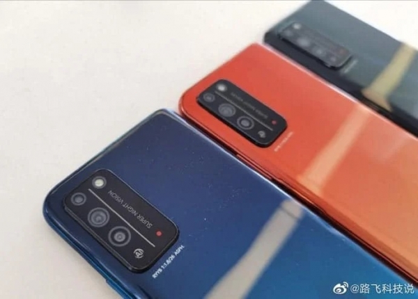 Неанонсированный Honor X10 показался на «живых» фото в разных цветах
Неанонсированный Honor X10 показался на «живых» фото в разных цветах