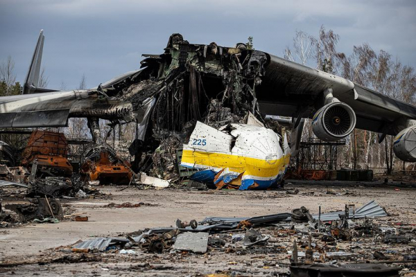€500 млн за новую мечту – Украина начала строительство крупнейшего в мире самолёта Ан-225 «Мрия» в секретном месте
€500 млн за новую мечту – Украина начала строительство крупнейшего в мире самолёта Ан-225 «Мрия» в секретном месте