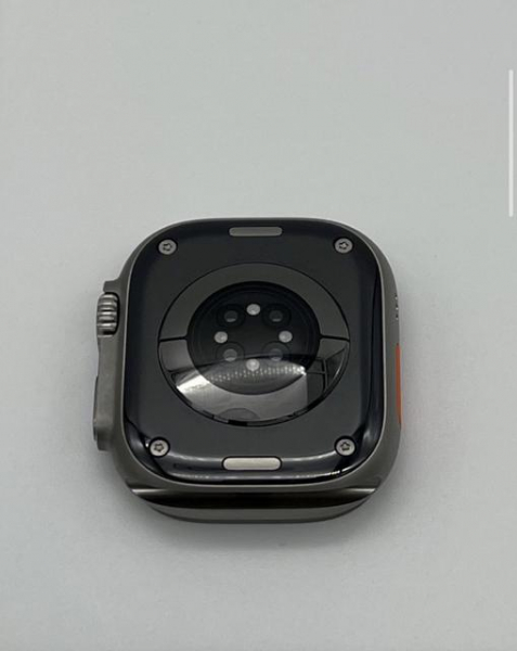 
							У&nbsp;Apple был прототип часов Apple Watch Ultra с&nbsp;другим дизайном, но&nbsp;он&nbsp;так и&nbsp;не&nbsp;вышел
						