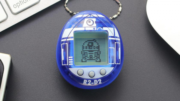 
						R2-D2 Tamagotchi: первый в истории тамагочи для фанатов &laquo;Звездных войн&raquo; с дроидом R2-D2 в качестве питомца
					